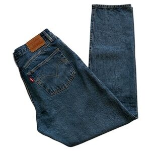 Levi's High Rise Premium Quality Straight Jeans Big E Button Fly Size 28